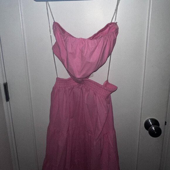 NWT - Showpo - Xiomara Maxi Dress - Strapless Cut Out Tiered Dress - Size 6 (M) - Picture 4 of 7